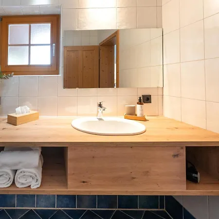 Dorfchalets - Berta Inkl Tauern Therme Eintritt & Sommerkarte Nyaraló