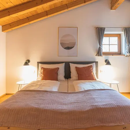 Dorfchalets - Berta Inkl Tauern Therme Eintritt & Sommerkarte Дом отдыха Капрун